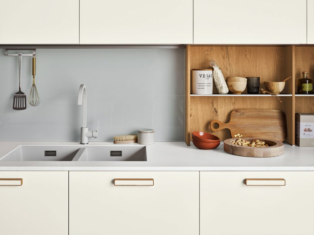 Cuisine blanche et bois